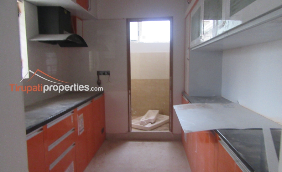 Luxurious and Spacious 2160 Sft North Face Individual Floor #3Bhk #Apartment #FlatforSale Near #Lakshmipuram Circle, #Tirupati